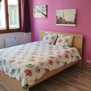 Apartment Chez Esmara Et Philippe Fourche, Brüssel